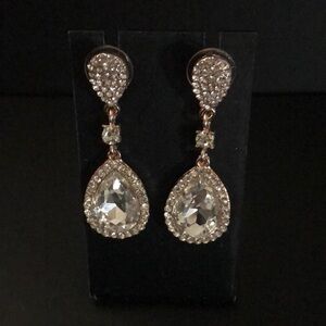 Rhine stone tear drop blinged out earrings​